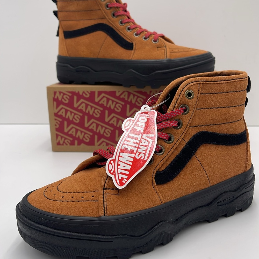 Vans WMNS Sentry Sk8-Hi Hiker Suede Brown/Black
VN0A5KY5Y49 Sneakers - Picture 15 of 16